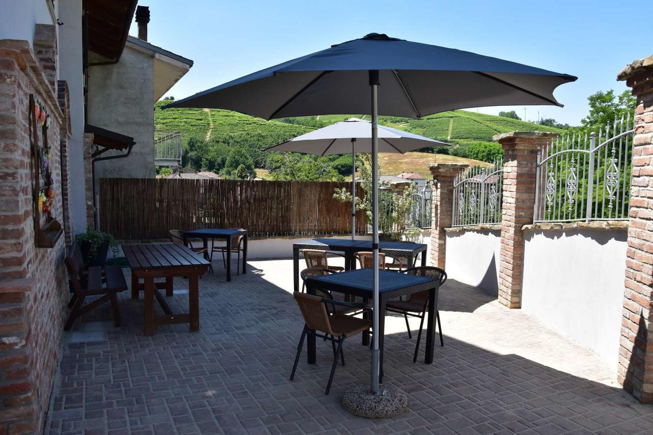 B&B La Dolce Vita Priocca Bagian luar foto