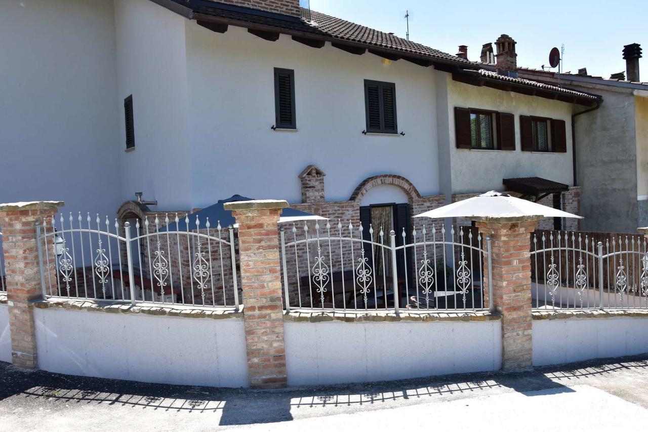 B&B La Dolce Vita Priocca Bagian luar foto