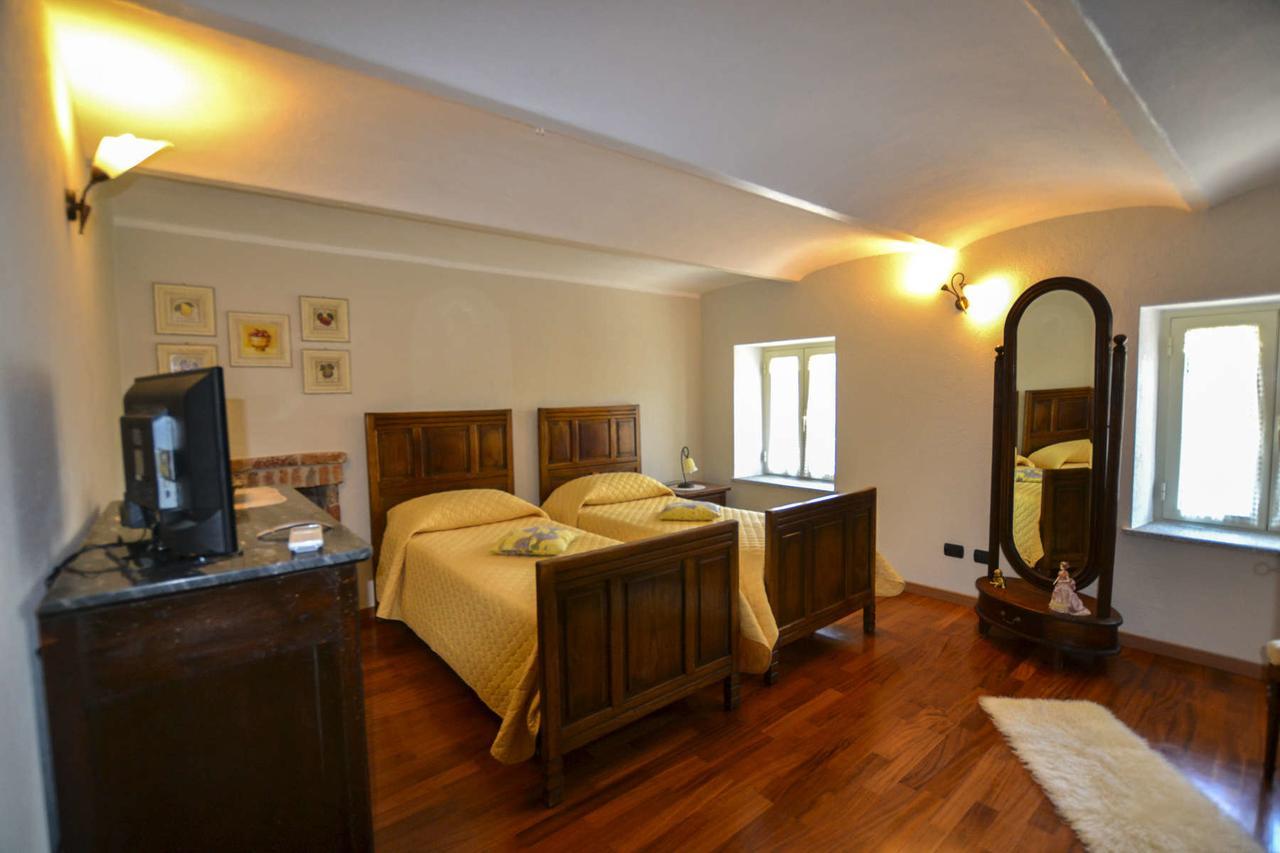 B&B La Dolce Vita Priocca Bagian luar foto