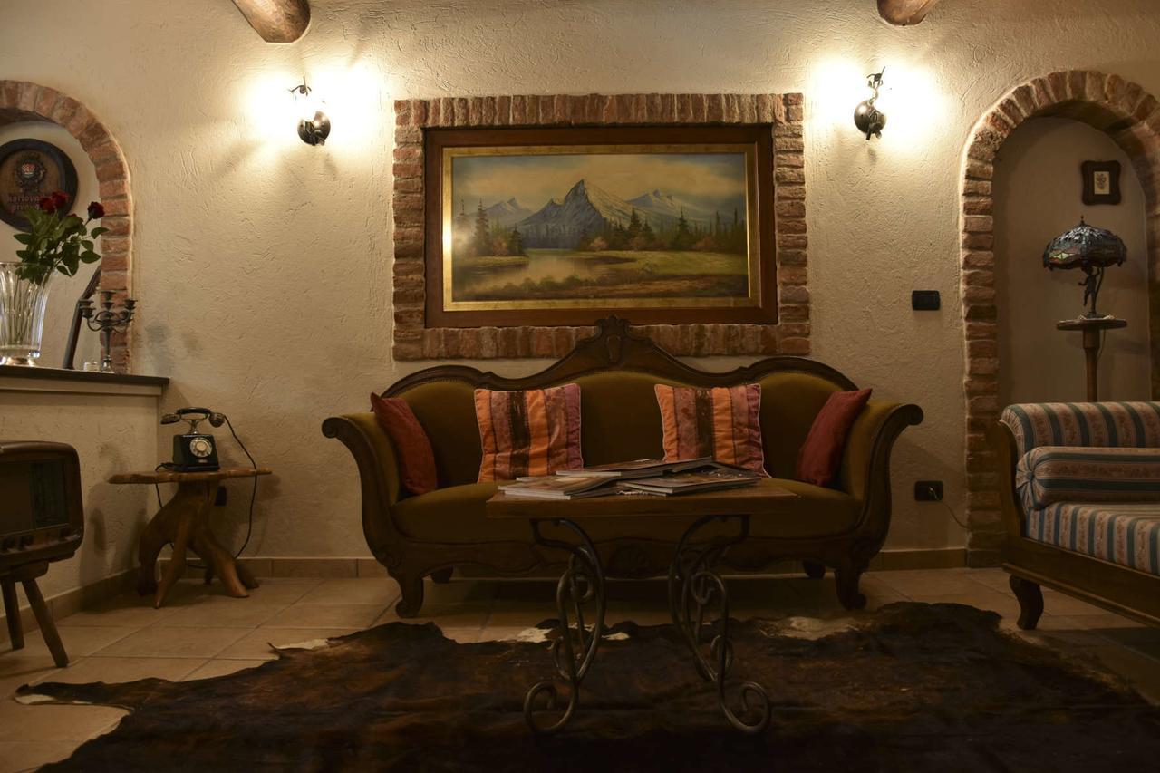 B&B La Dolce Vita Priocca Bagian luar foto