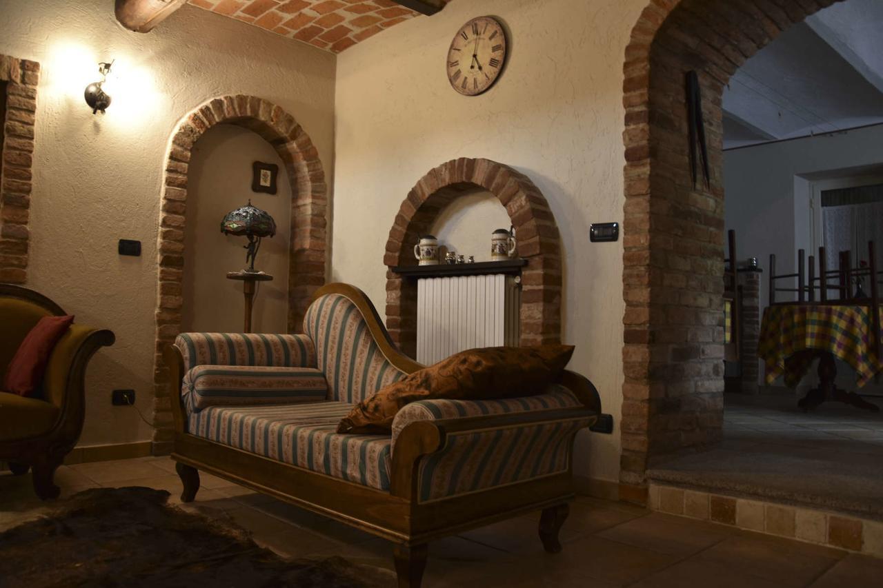 B&B La Dolce Vita Priocca Bagian luar foto